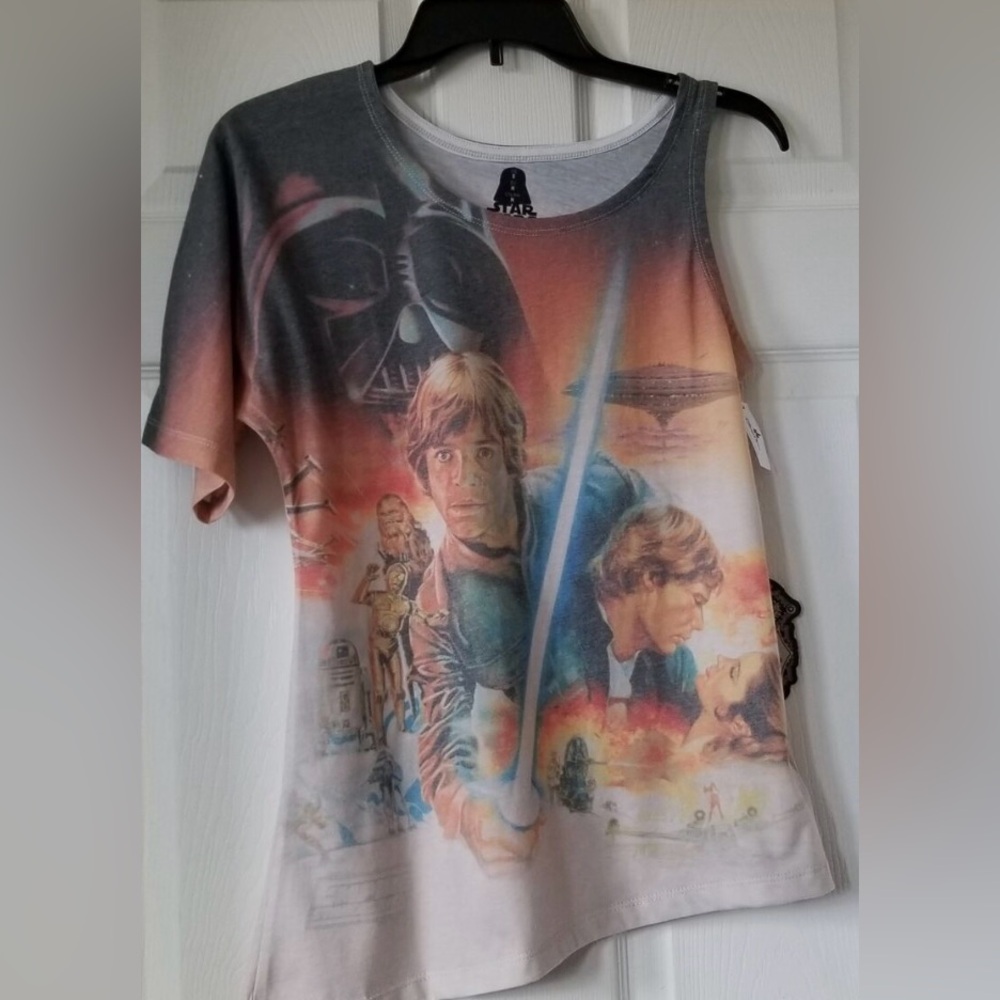 STAR WARS DISNEY Classic Empire Strikes Back Vintage Apparel Size M